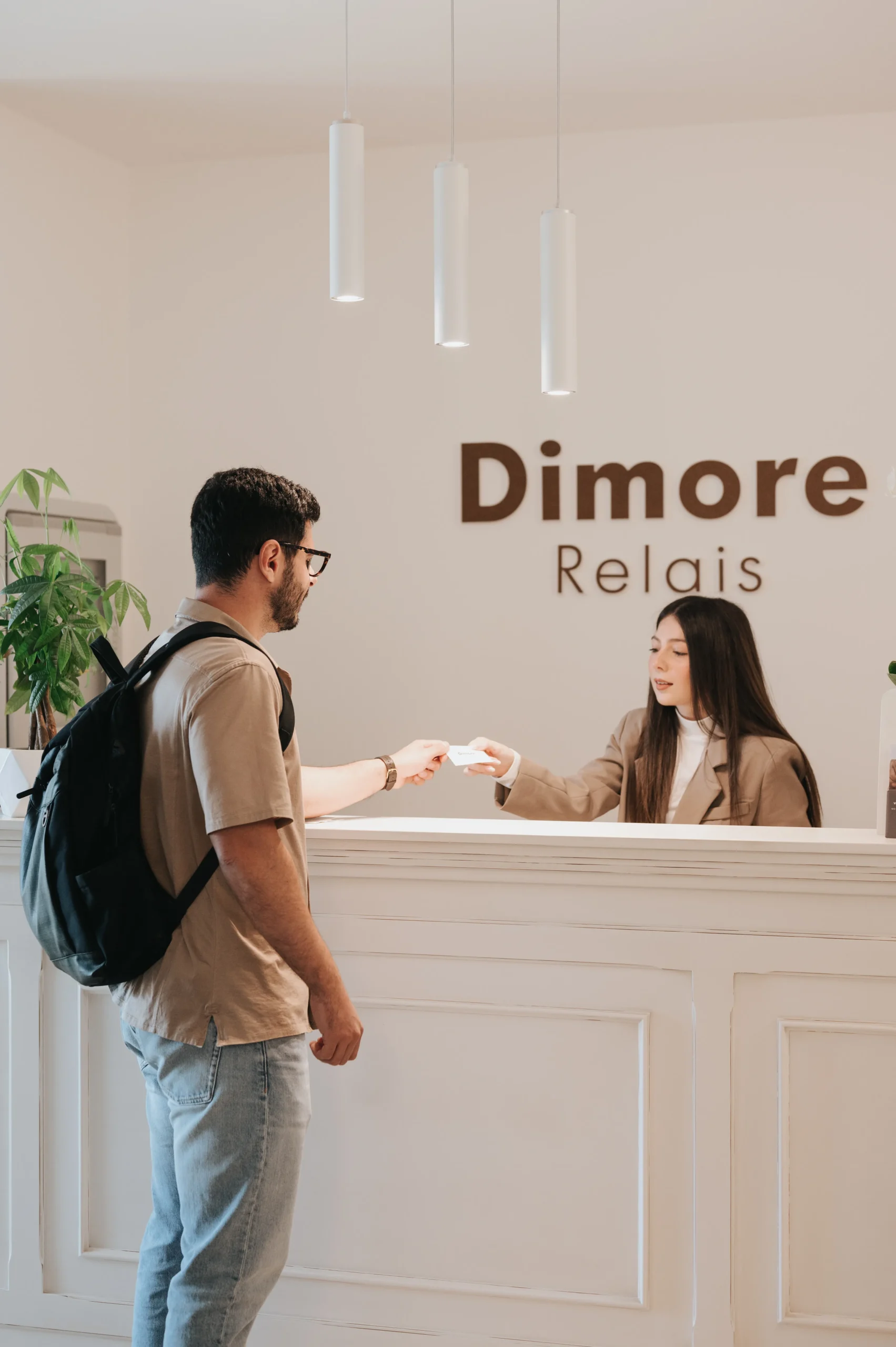 L’accueil à la réception de Dimore Relais