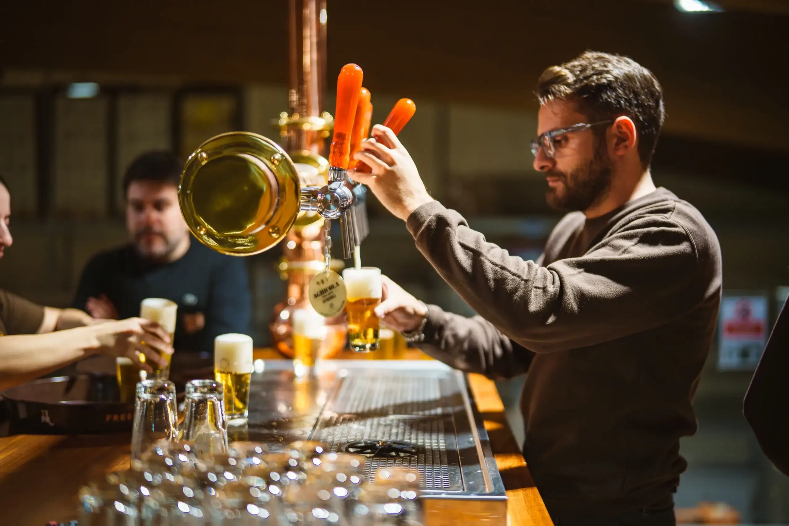 Degustazione durante la visita guidata al birrificio Birra Salento